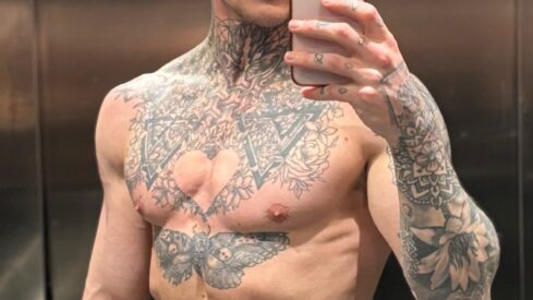 InkedCameronOF: Tattooed Muscle Alpha Edged and Breeds Me