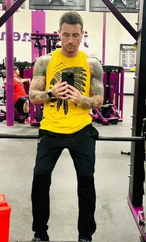 str8 jagger kai let gay guy blow him for the 1st time.