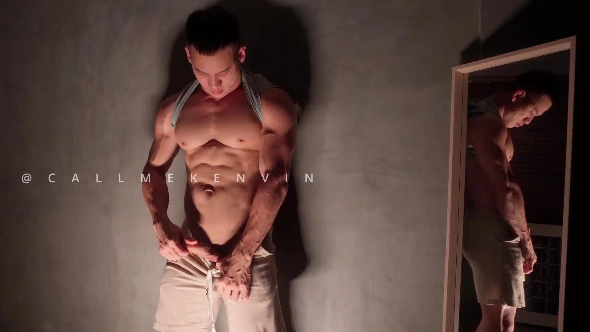 Callmekenvinn worshiped and edged